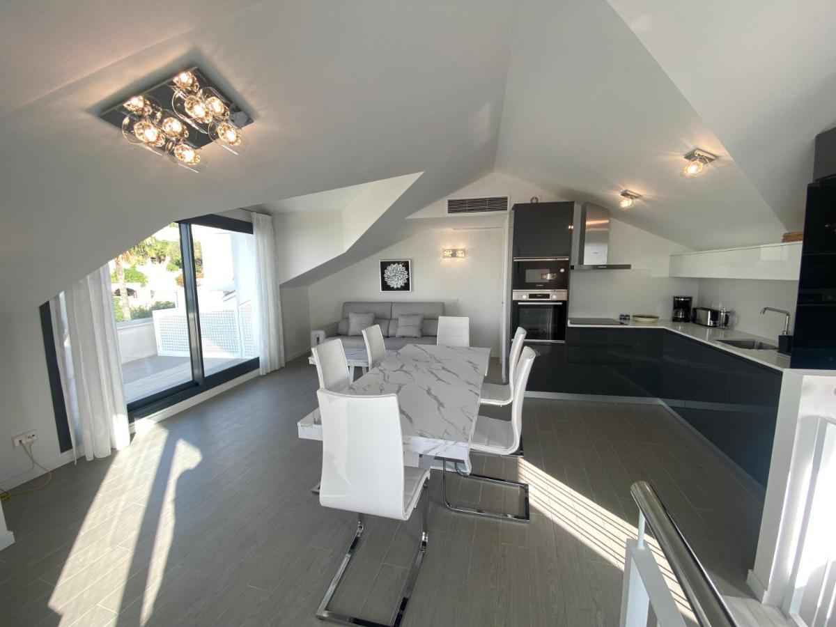 Modern Panoramic Views Apartment Benalmadena